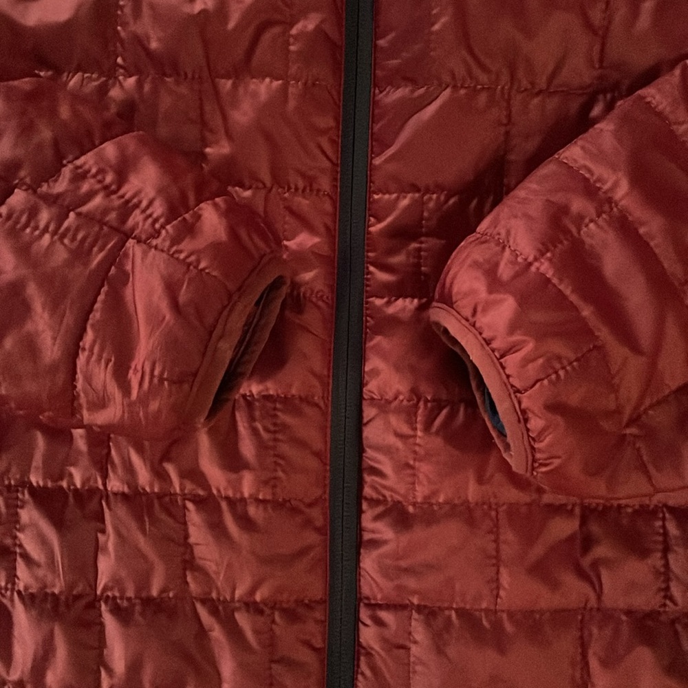 Mens Patagonia light weight jacket - Picture 4 of 8